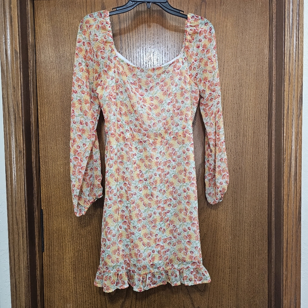 Sadie & Sage Peasant Ruffle Hem Mini Dress Size Meduim